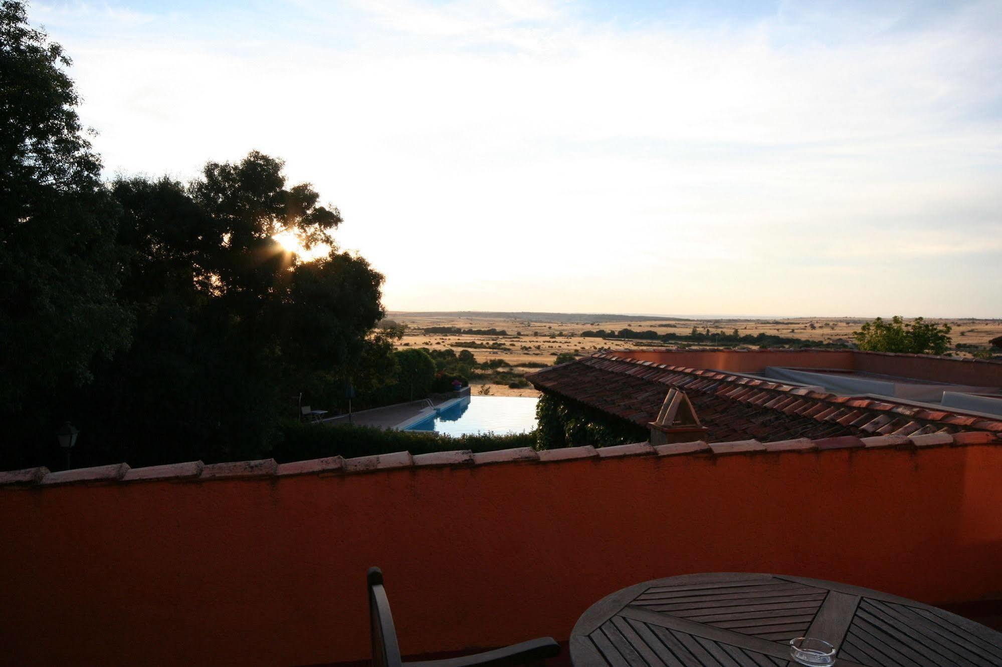 Hotel El Rancho Segovia Esterno foto